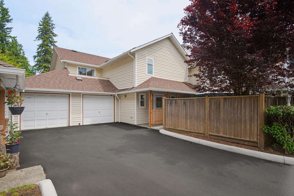 Photo of 20699 120b Avenue #17, Maple Ridge, BC V2X 0A6 (MLS # R3132564)
