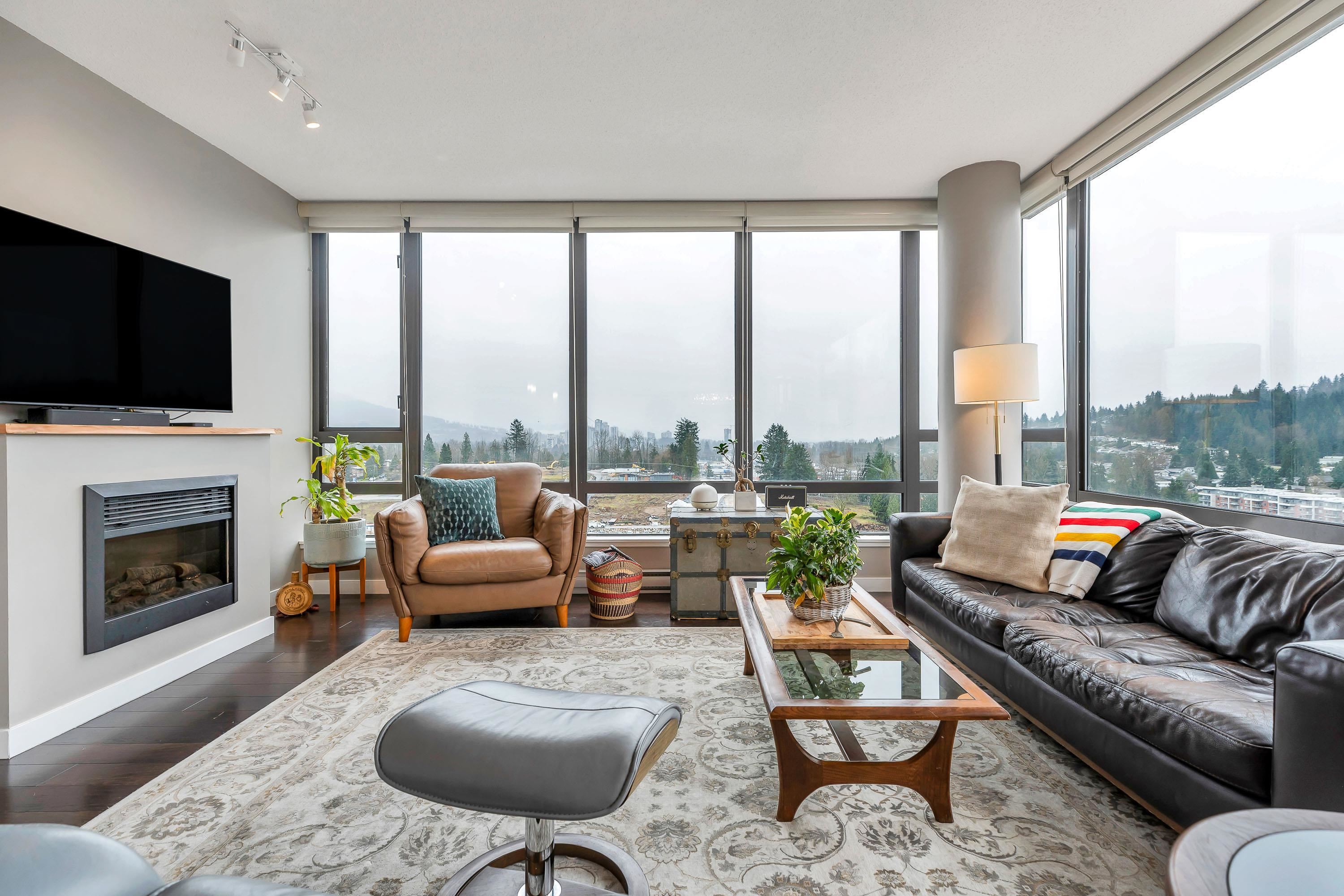 400 Capilano Road 2002