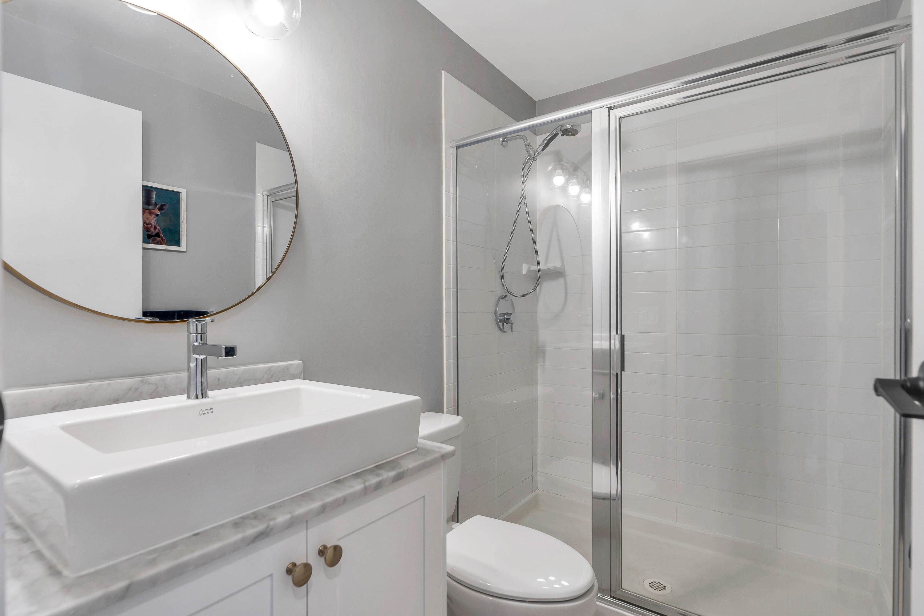 400 Capilano Road 2002