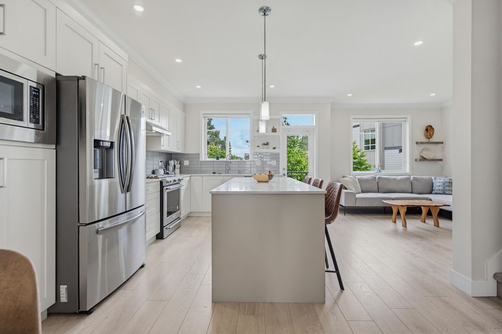 Photo of 15665 Mountain View Drive #75, Surrey, BC V3Z 0W8 (MLS # R3138646)