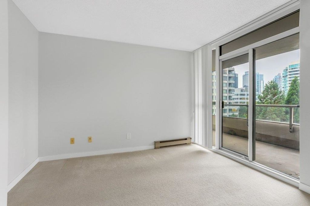 listing image 1109281677268559437
