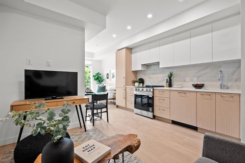 150 James Road 602 Port Moody BC V3H 2S4