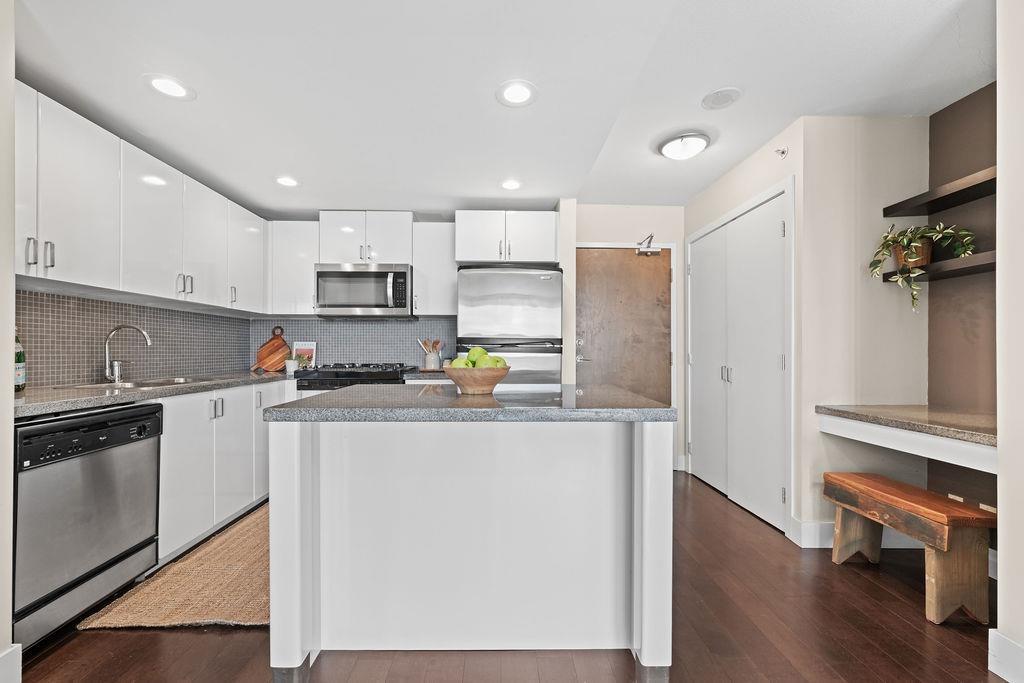 155 W 1st Street 1209