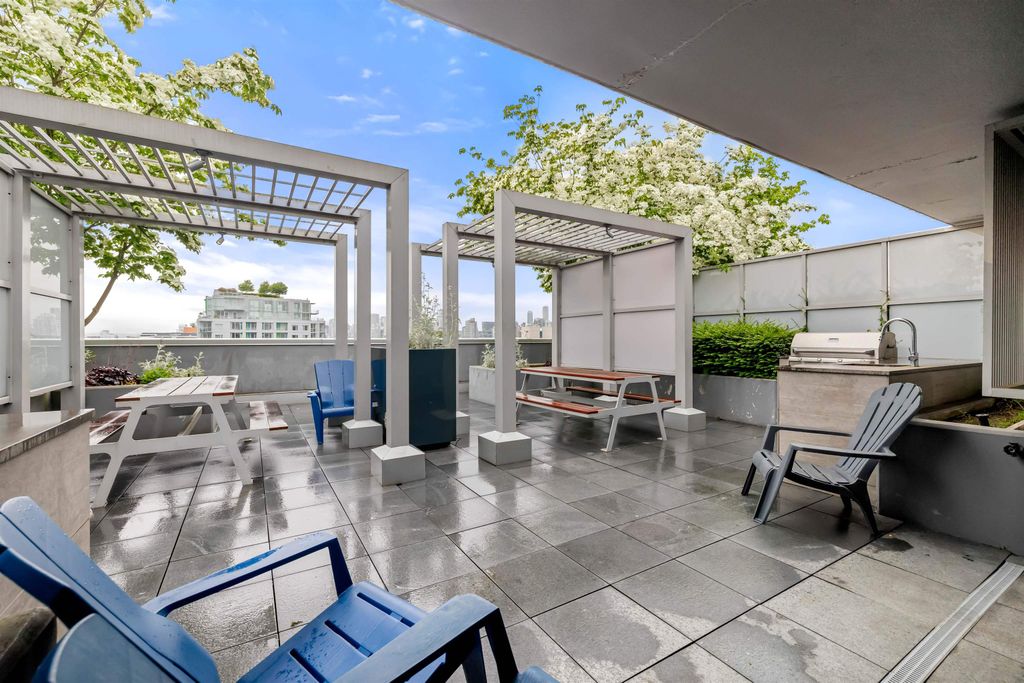 listing image 1107494401336377751