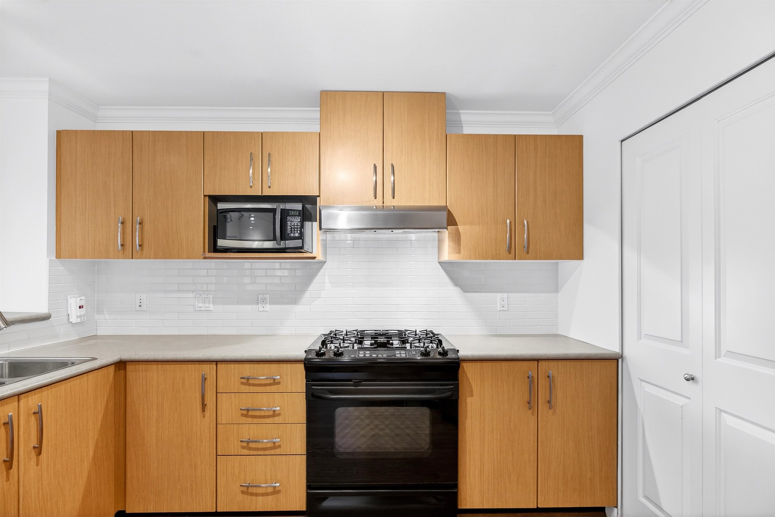 300 Klahanie Drive 408