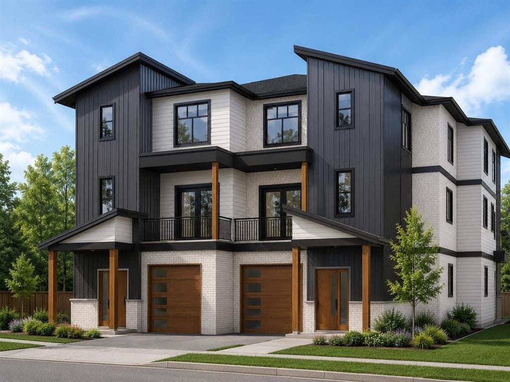 Photo of 31960 Royal Crescent, Abbotsford, BC V2T 2J3 (MLS # R3158227)