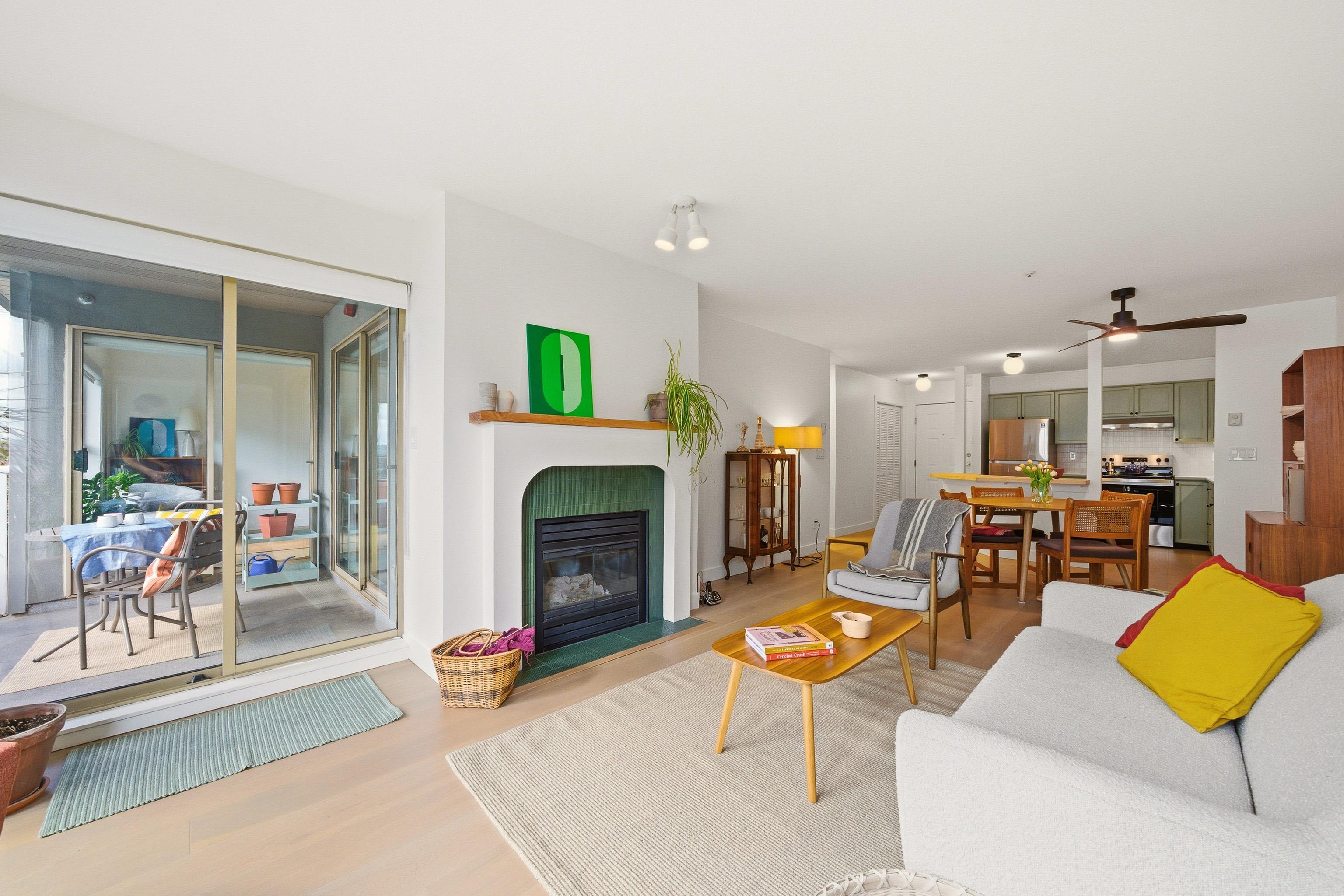 68 Richmond Street 206