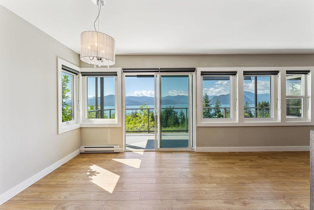 listing image 1101553687072165751
