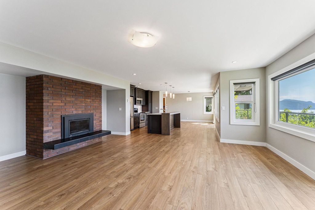 listing image 1109190893523709118