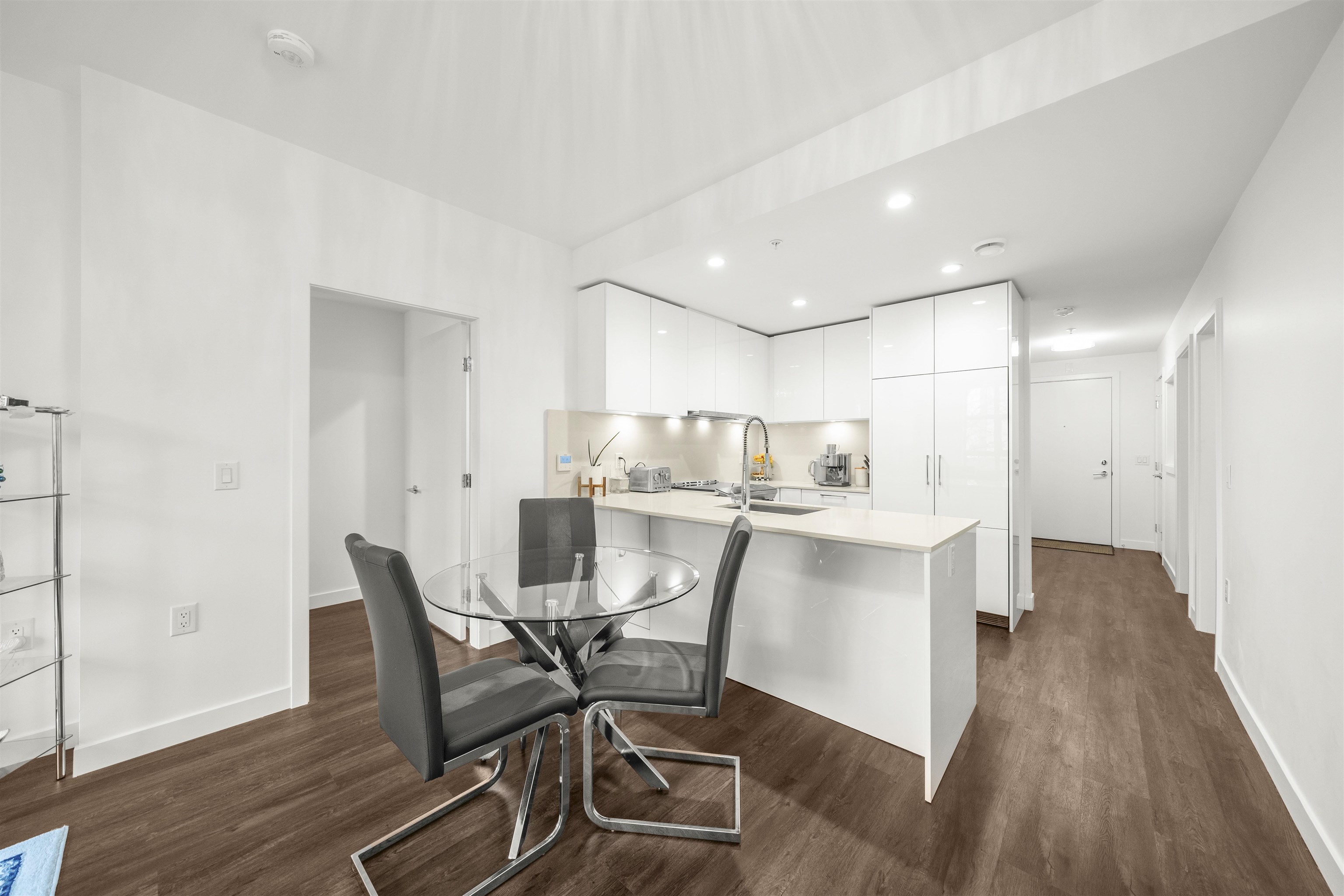 2446 Shaughnessy Street 201