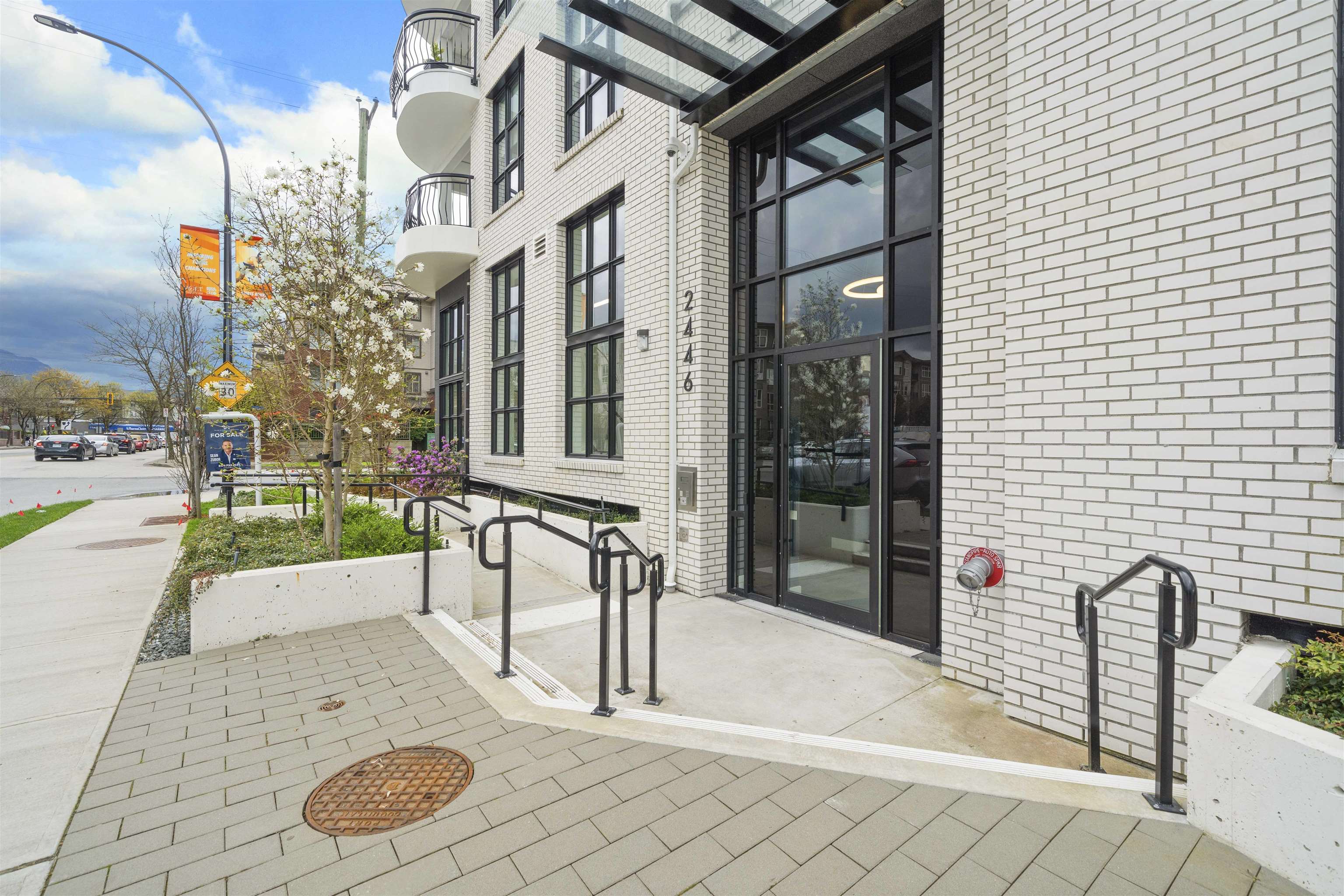 2446 Shaughnessy Street 201