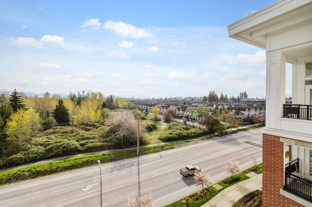 listing image 1102736354749208979