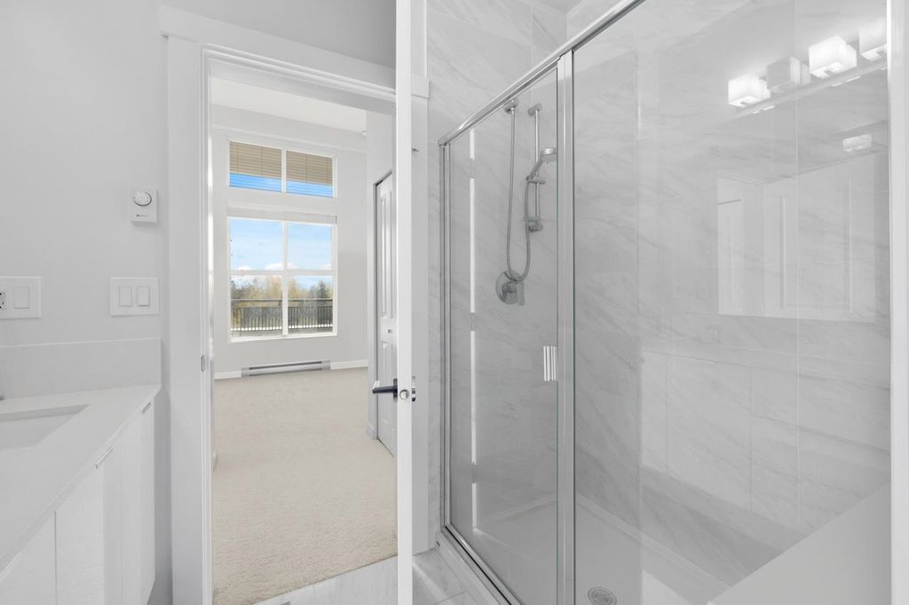listing image 1109692126927179654