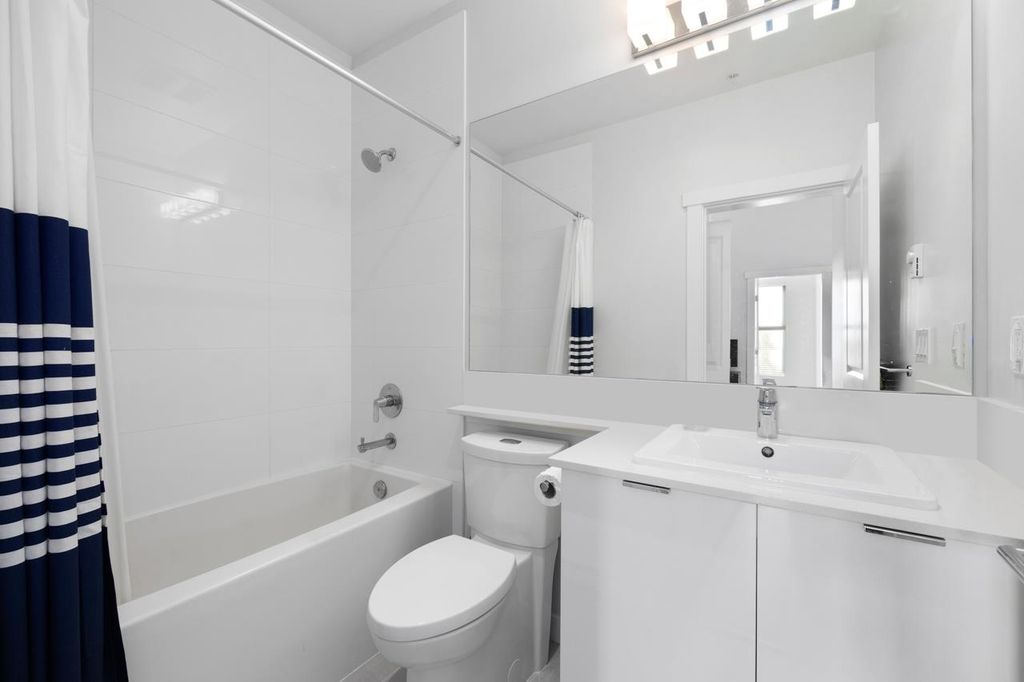 listing image 1100558274354054688
