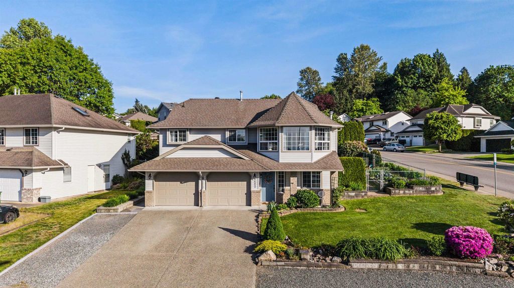 Photo of 34858 Millar Crescent, Abbotsford, BC V2S 7K5 (MLS # R3126483)