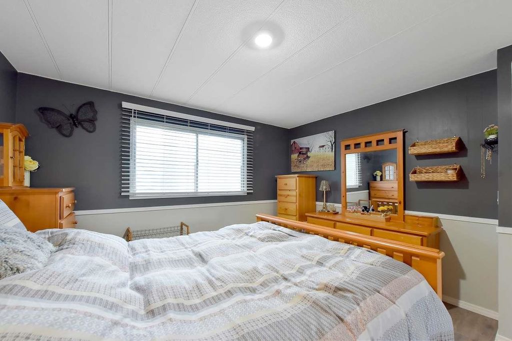 listing image 1106851589328174964