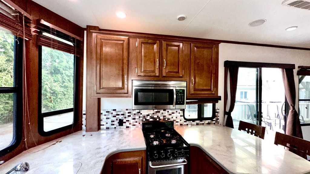 listing image 1107802073895917419