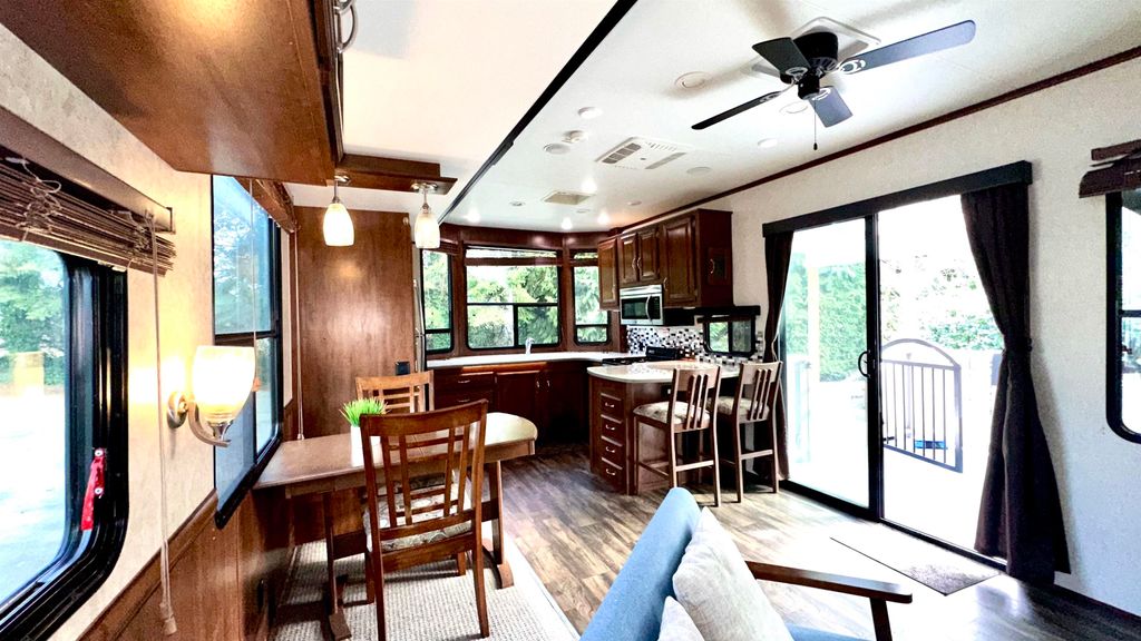 listing image 1105540714460874807