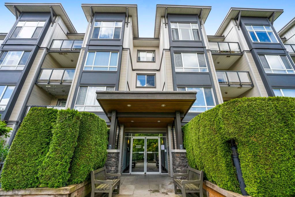 Photo of 2943 Nelson Place #306, Abbotsford, BC V2S 0C8 (MLS # R3124091)