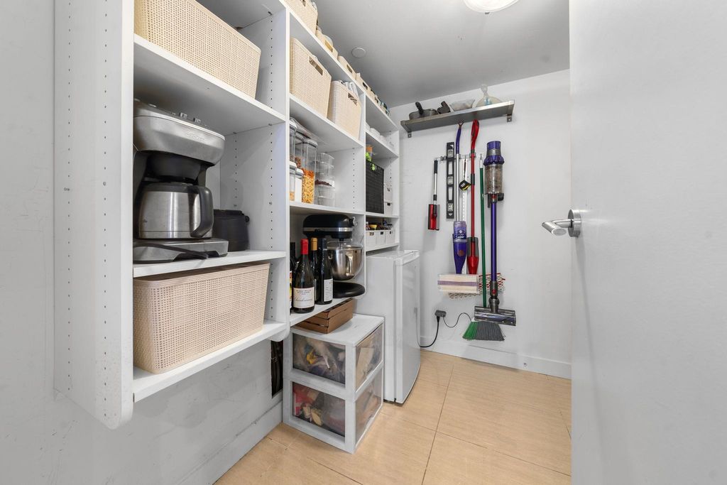 listing image 1101557535129019469