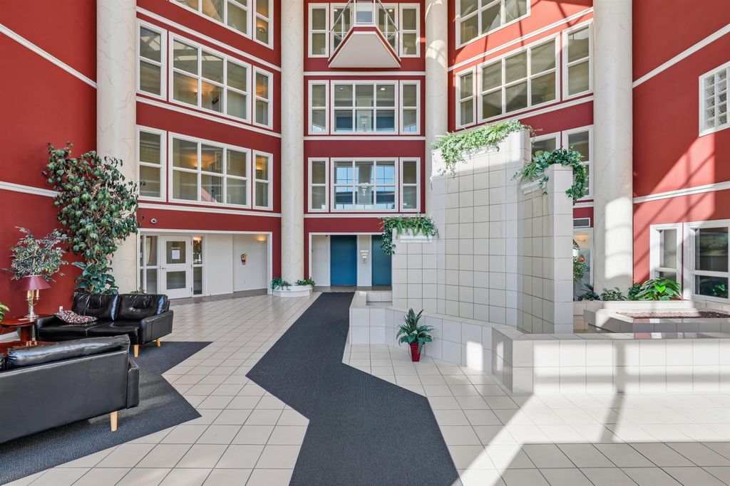 Photo of 2626 Countess Street #411, Abbotsford, BC V2T 2V7 (MLS # R3095714)