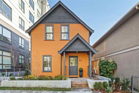 612 Brantford Street New Westminster BC V3M 1W7