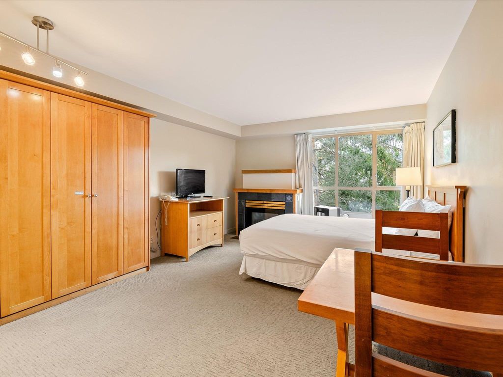listing image 1107945166848773345