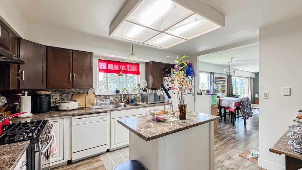 listing image 1108916514375823847