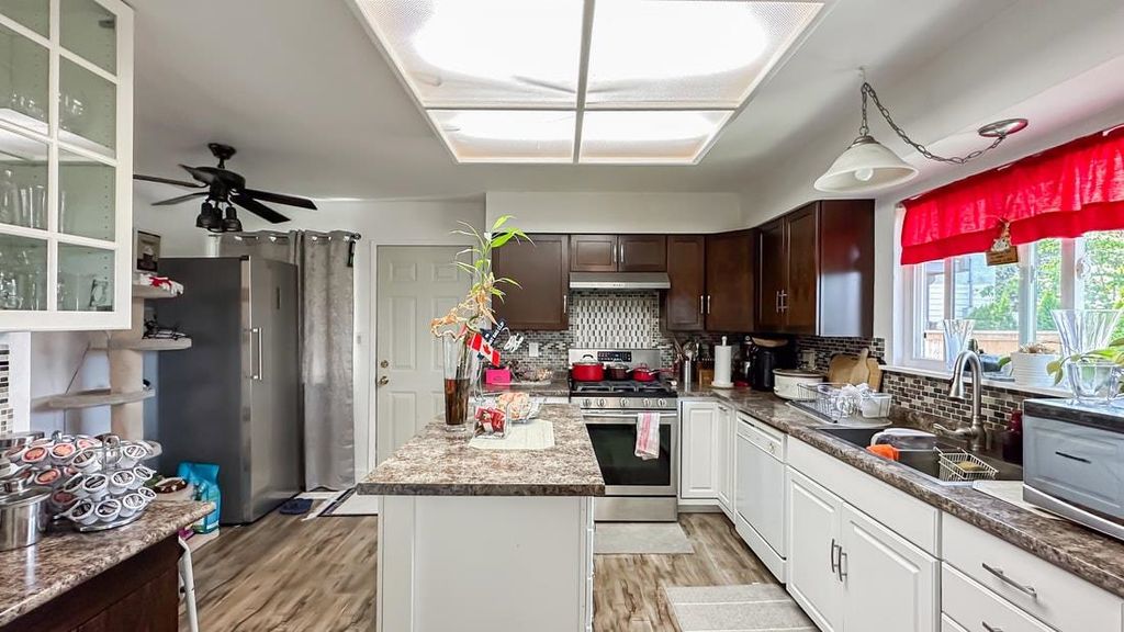 listing image 1105584346182587316