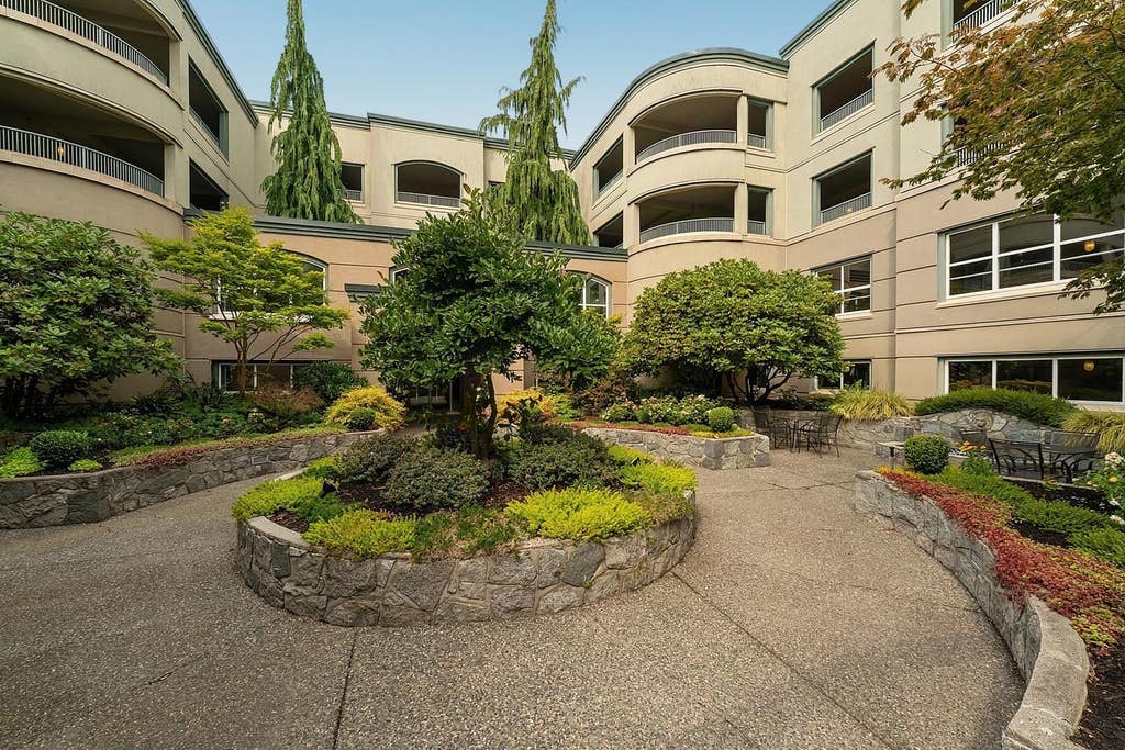 Photo of 1725 128 Street #203, Surrey, BC V4A 3V2 (MLS # R3157481)