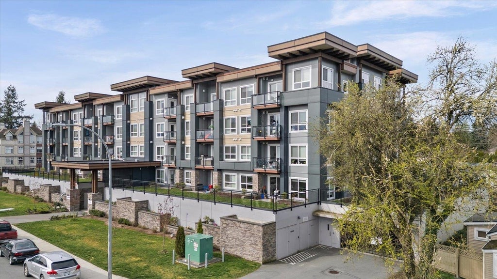 Photo of 9450 Robson Street #112, Chilliwack, BC V2P 0L7 (MLS # R3152305)