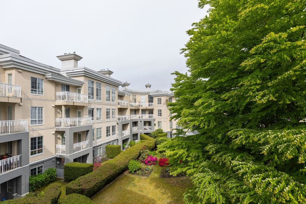 listing image 1105197758455154878