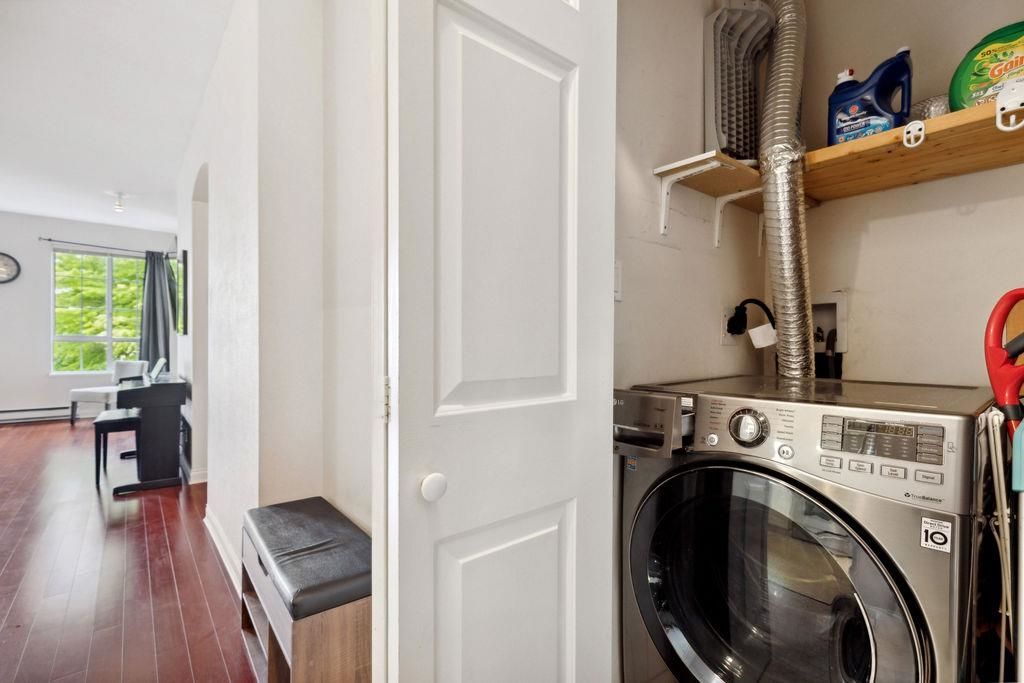 listing image 1108830481862257436