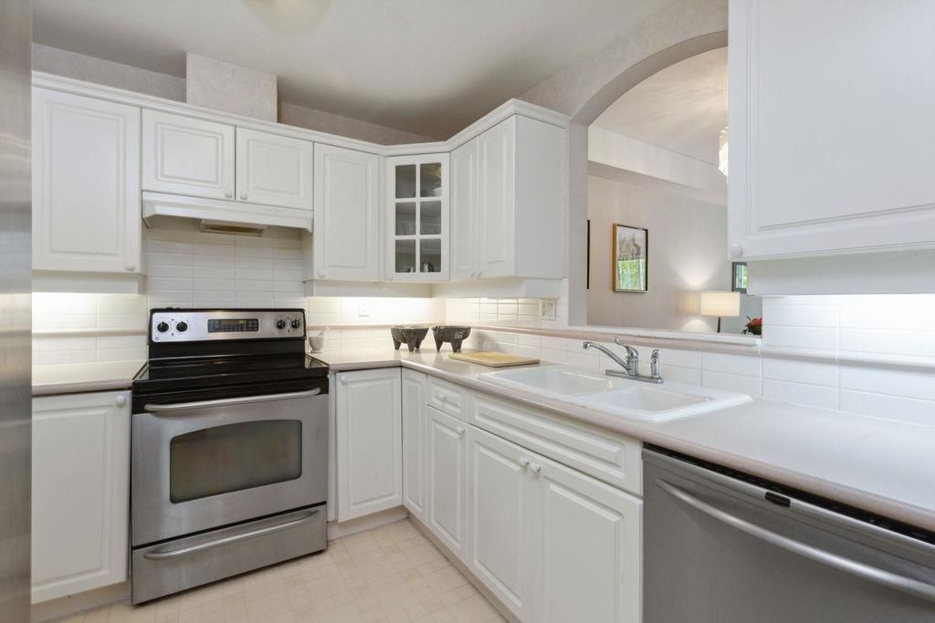 listing image 1109581934107238910