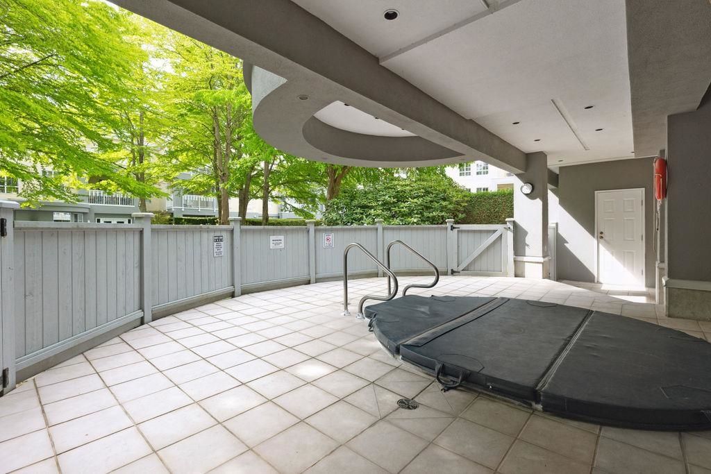 listing image 1105908337172121556