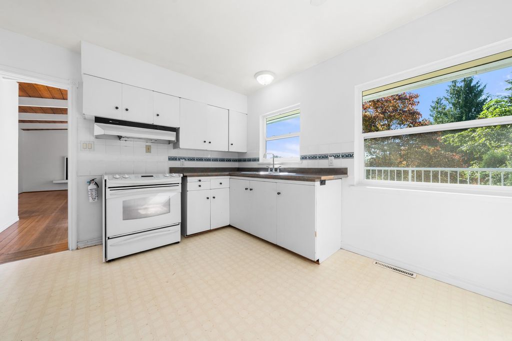 listing image 1108131925704206598