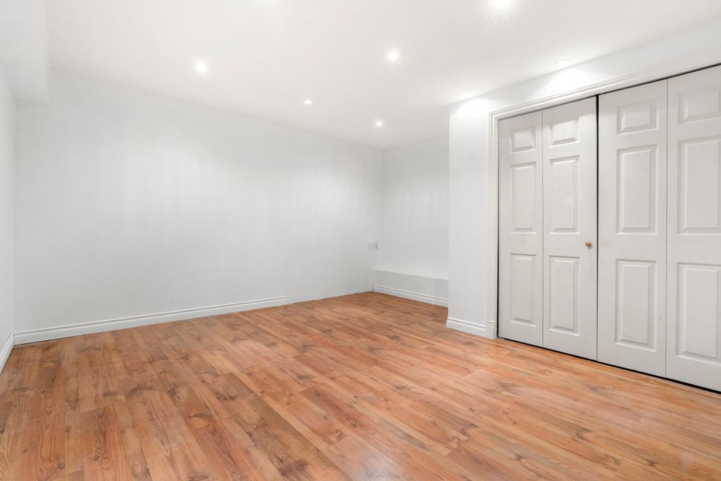 listing image 1106141725815400914