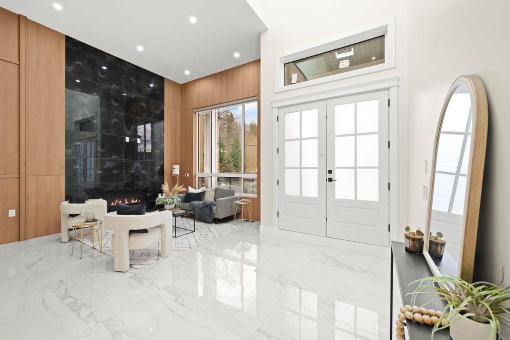 Photo of 33995 Walnut Avenue, Abbotsford, BC V2S 2S6 (MLS # R3112404)