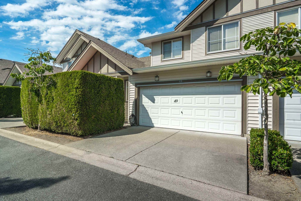 Photo of 15868 85 Avenue #49, Surrey, BC V4N 0Y9 (MLS # R3138465)
