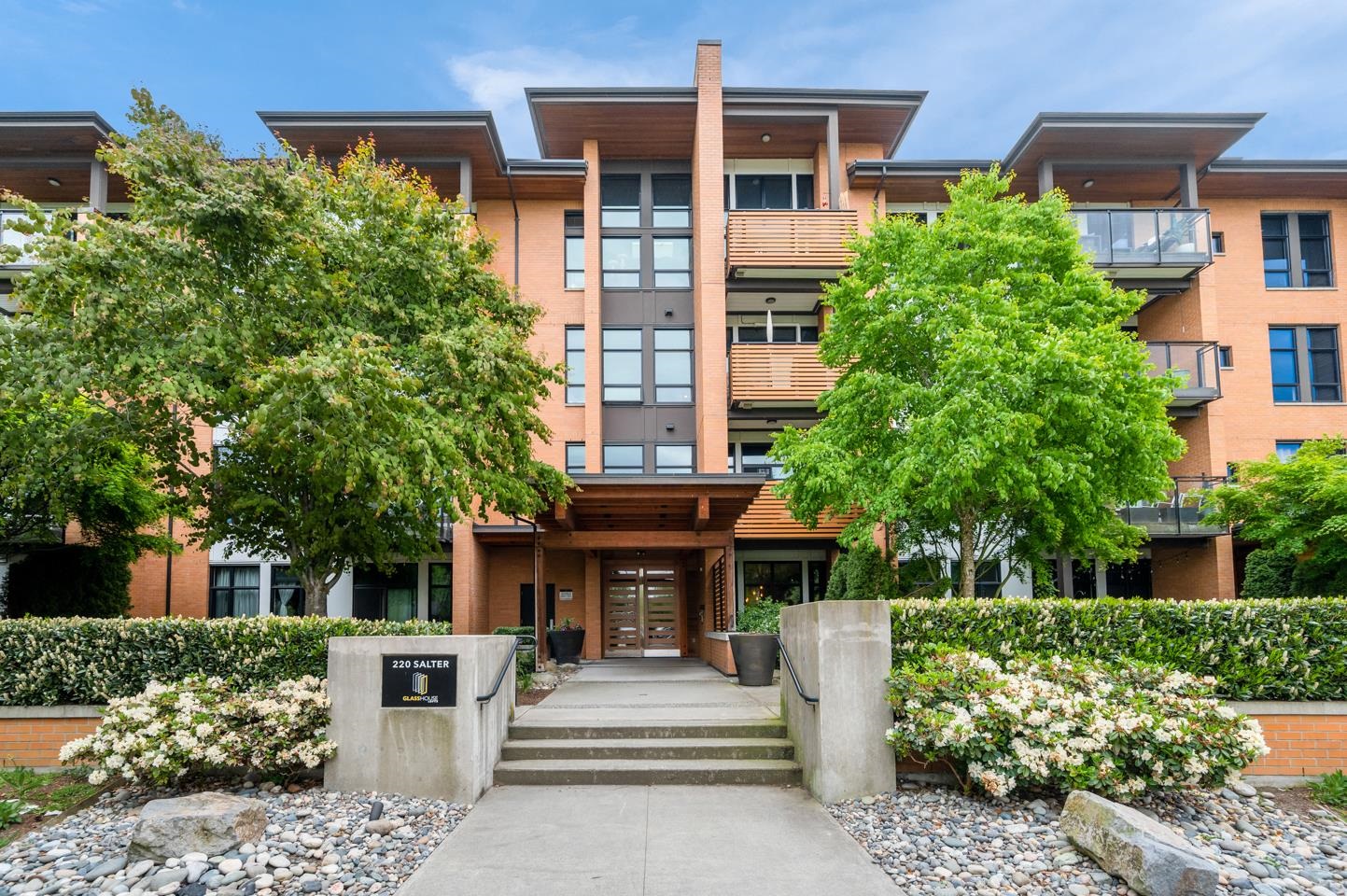 220 Salter Street 402
