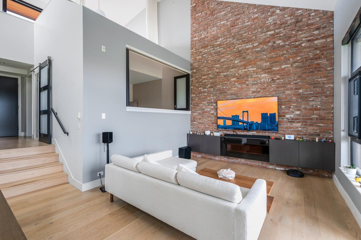 220 Salter Street 402
