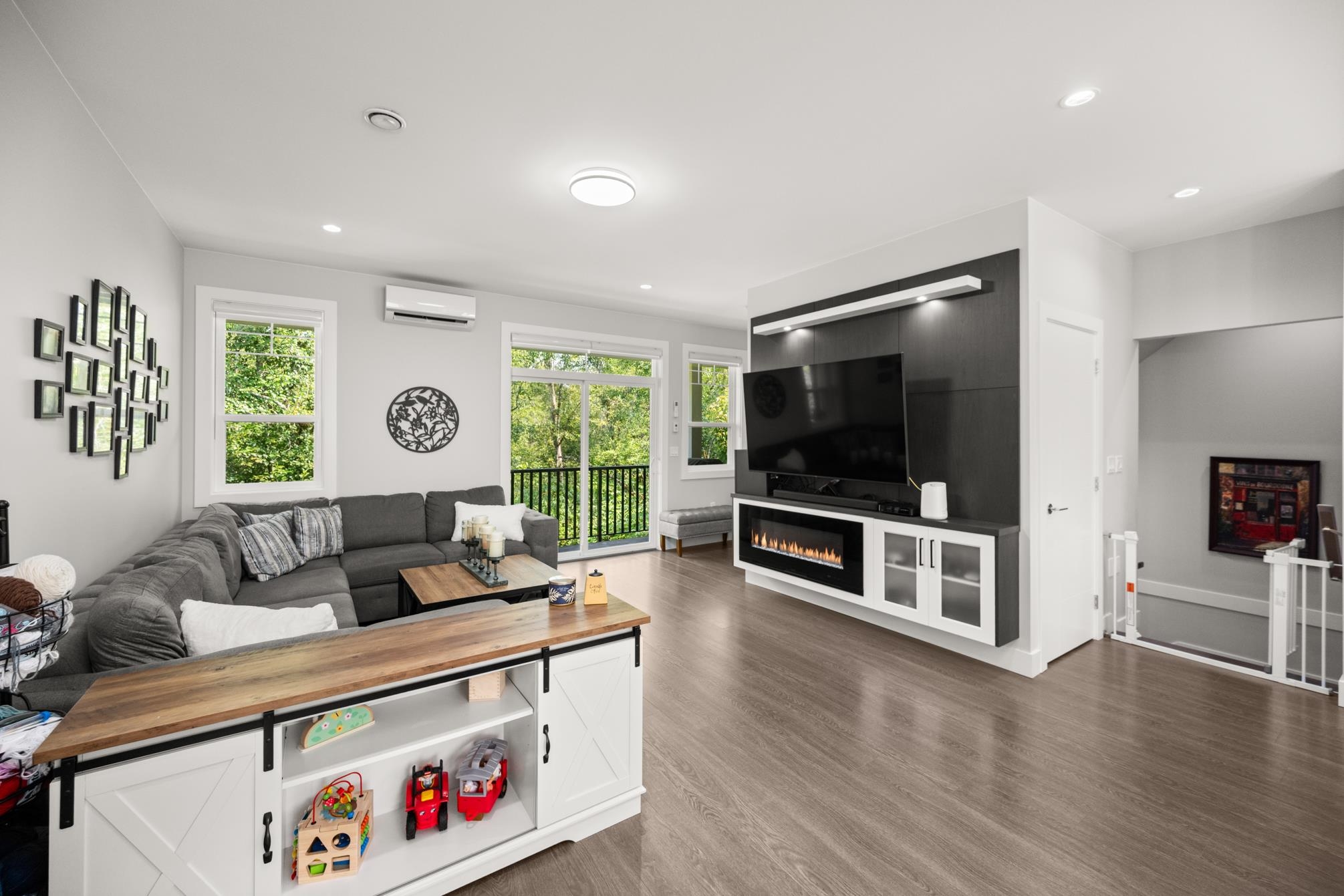 19501 74 Avenue 62