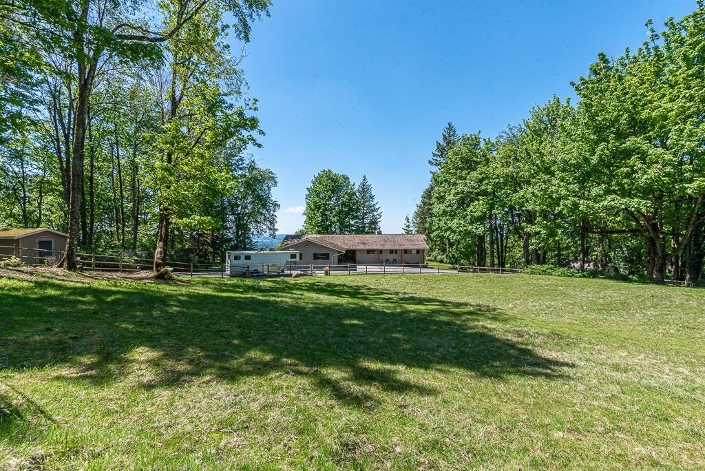 Photo of 2904 Glencoe Place #G, Abbotsford, BC V3G 1H5 (MLS # R3157512)