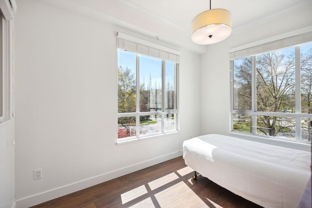 listing image 1101615760677238550