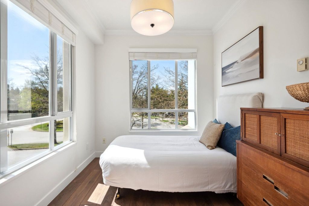 listing image 1101212534938221895