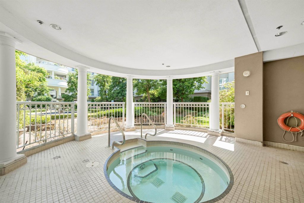 listing image 1100059143692963421