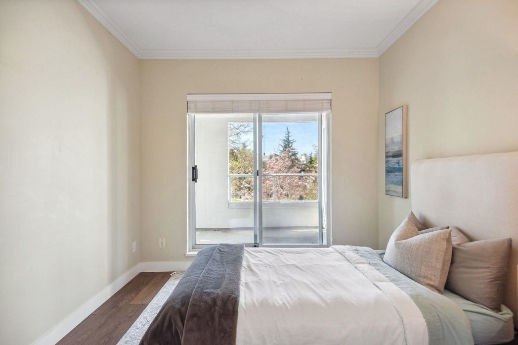 listing image 1103369109434629726