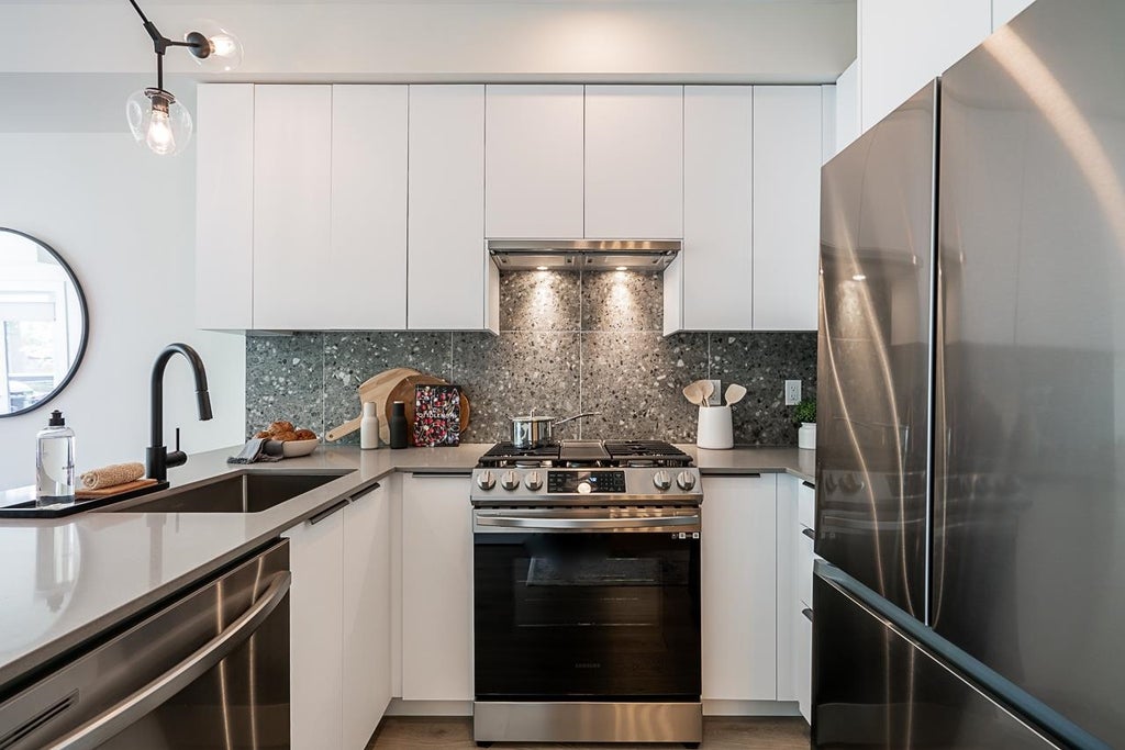 Photo of 7936 206 Street #102, Langley, BC V2Y 3X8 (MLS # R3166463)
