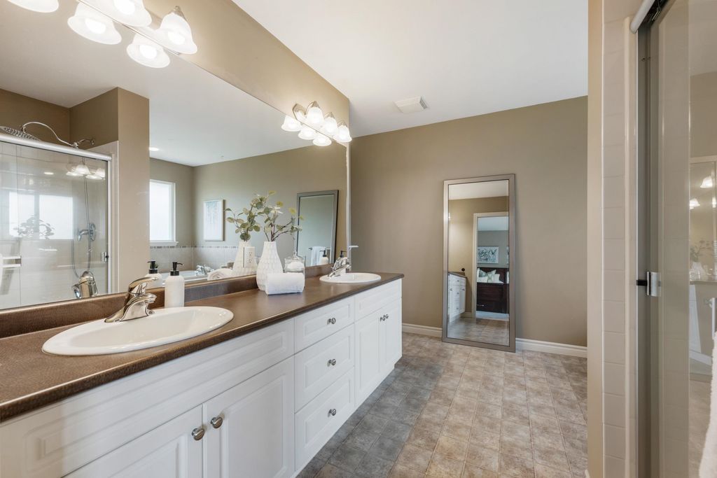 listing image 1108623755313070117