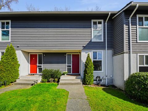 300 Decaire Street 5 Coquitlam BC V3K 5P2